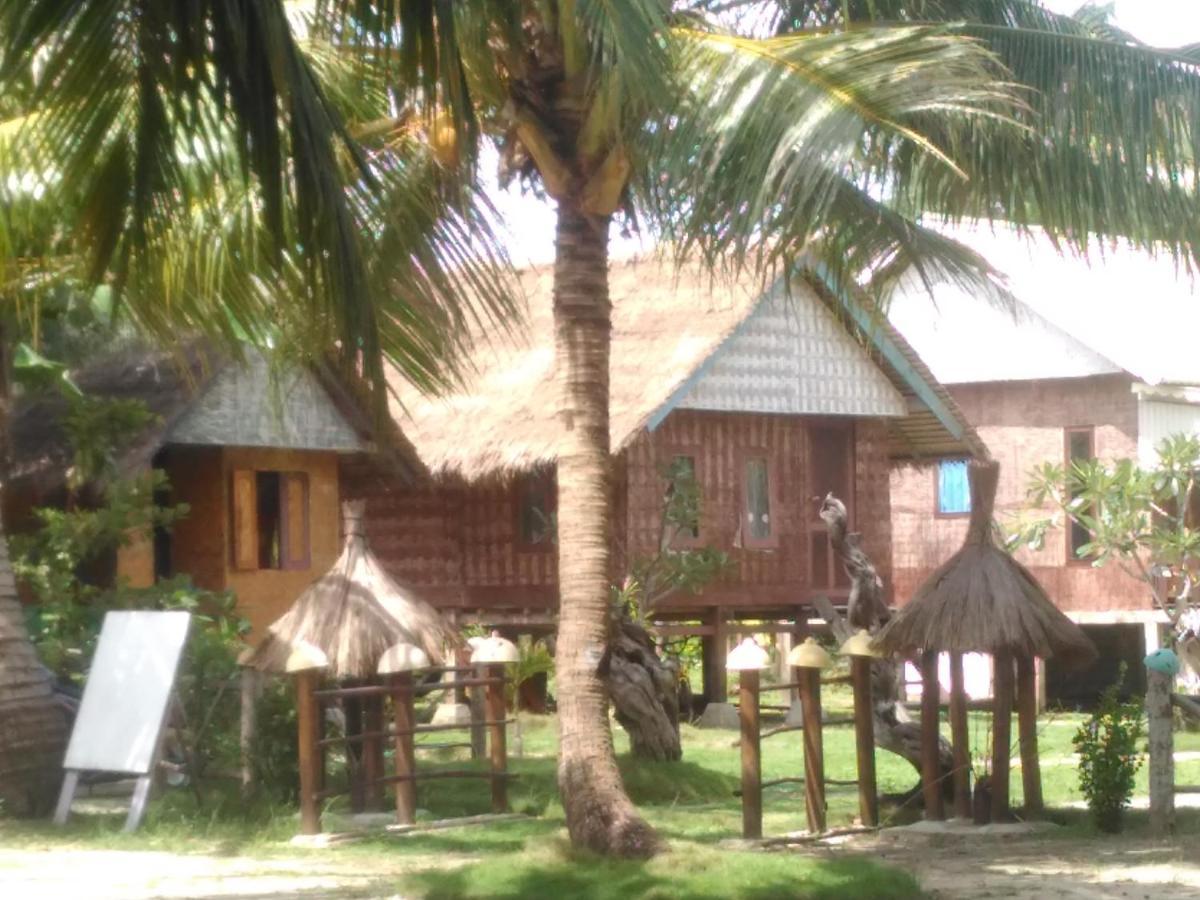 Asari Timo Cottage Каримунджава Екстериор снимка