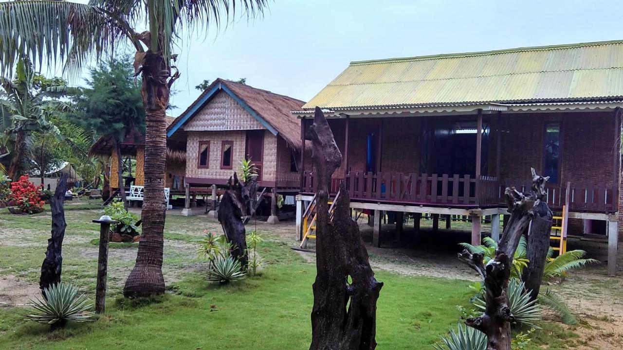 Asari Timo Cottage Каримунджава Екстериор снимка